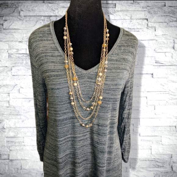 Apt. 9 Grey V-Neck Long Sleeve Shark Bite Hem Top High Low Blue Hemline T2 - Picture 10 of 10